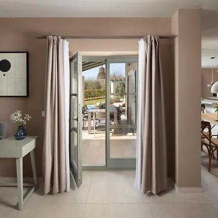 New! Corinne With 42 M2 Pool, Sauna Βίλα Stuti