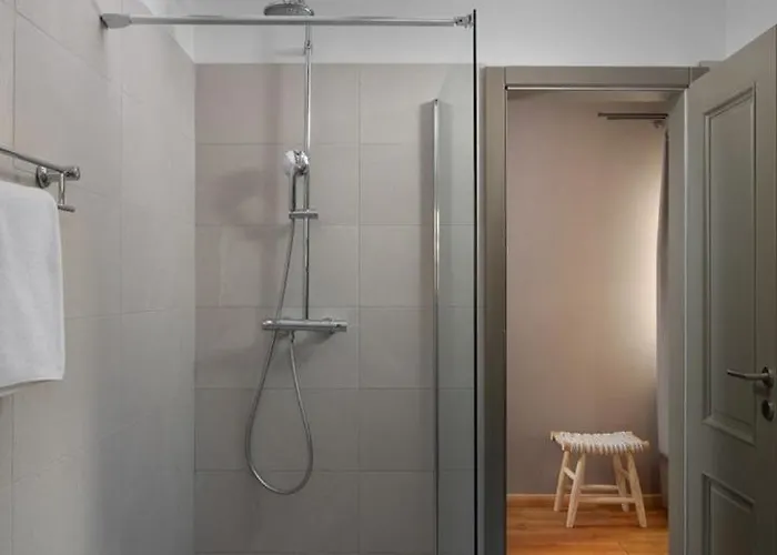 וילה New! Corinne With 42 M2 Pool, Sauna