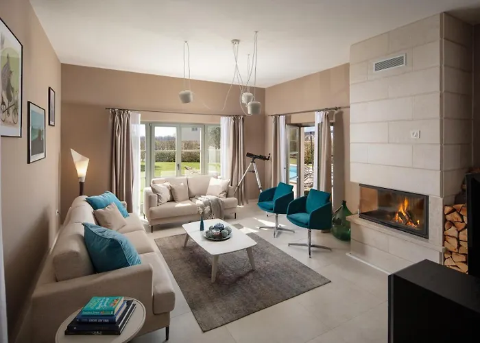 New! Corinne With 42 M2 Pool, Sauna Stuti