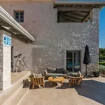 Villa New! Corinne With 42 M2 Pool, Sauna