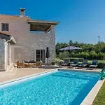 Villa New! Corinne With 42 M2 Pool, Sauna Stuti