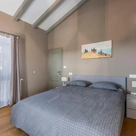 New! Corinne With 42 M2 Pool, Sauna Vila *